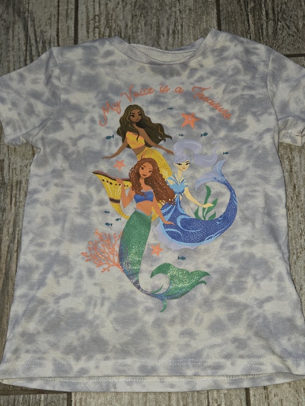 Girls The Little Mermaid Graphic Tee - Gray Tie-Dye with Colorful Mermaids